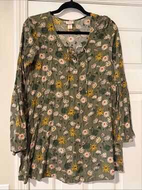 Mossimo Supply Co. Olive Green Floral Long Sleeve Blouse